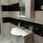 Kartini Apartament *
