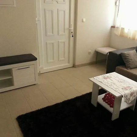 Apartment Kartini Nin